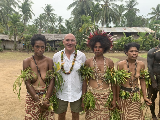 Oro tribe PNG - Amazing people - don't see many visitors