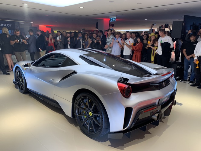 Ferrari 488 Pista