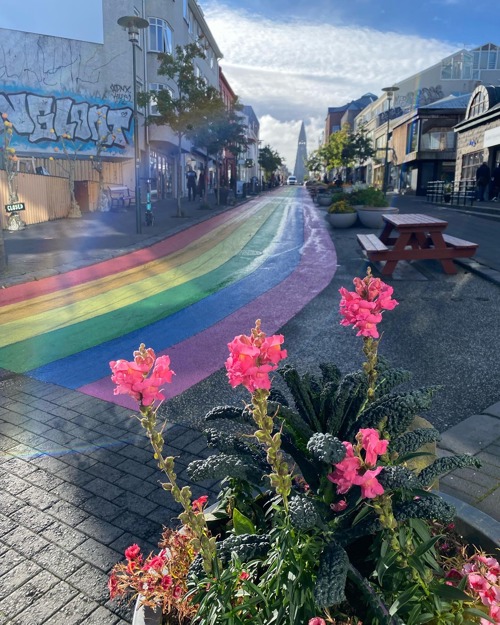 Iconic picture in Reykjavik with an extra rainbow