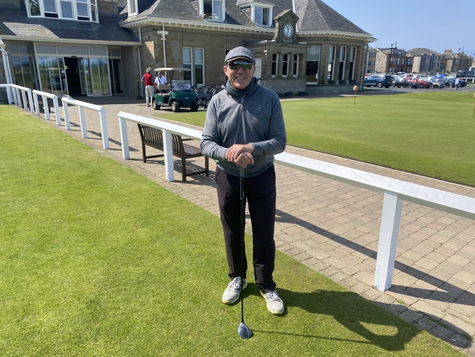 1st tee at Prestwick, yes it was freezing!