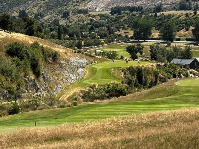 Up Hill Par 3 Coronet Course