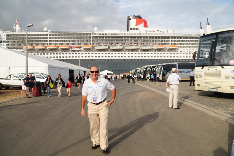 QM2 arrives for 1st time in Cape Town and with 120 of our guests