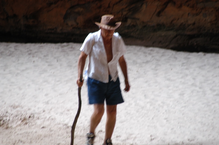Bob at the Bungle Bungles looking for a beer!
