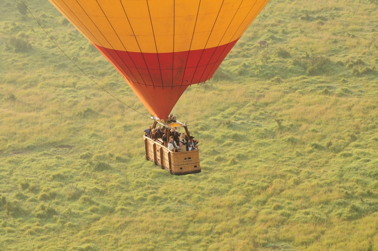 Hot Balloon Ride over the Mara in Kenya